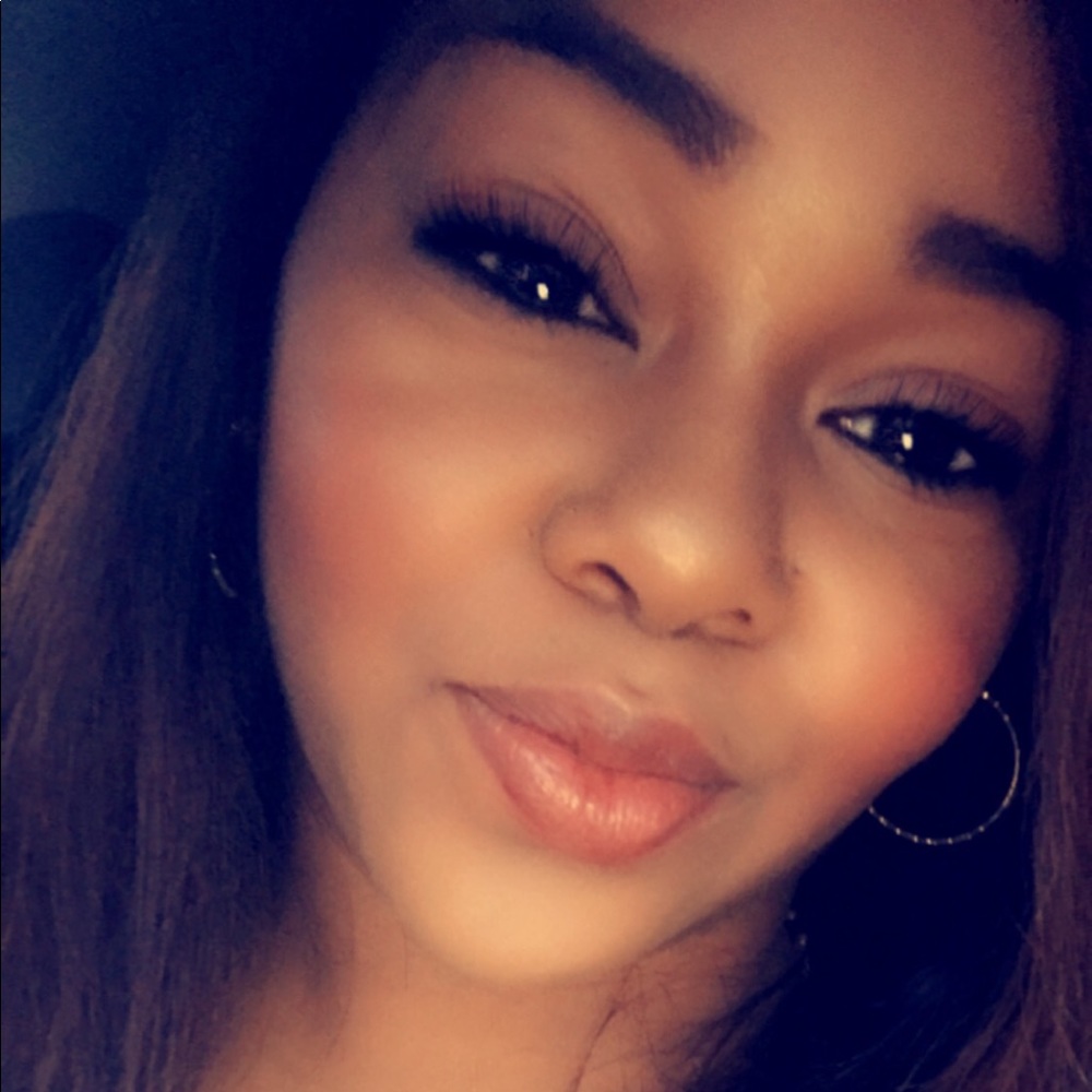 Meet your Posher, Ladonna